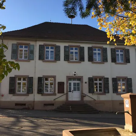 Altes Schulhaus Mutschelbach شقة *
