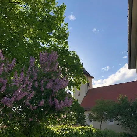 شقة Altes Schulhaus Mutschelbach *