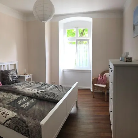 شقة Altes Schulhaus Mutschelbach كارلسباد