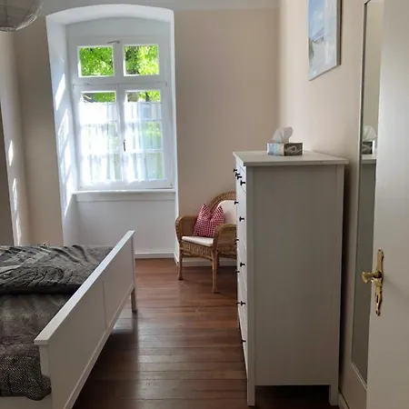 Altes Schulhaus Mutschelbach شقة *